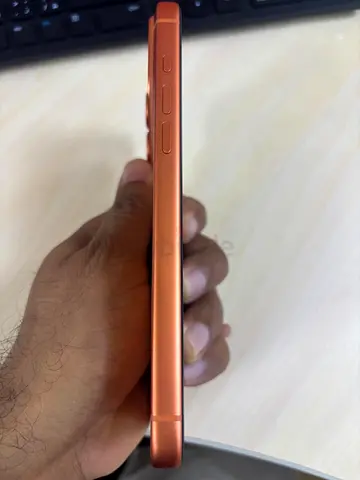 iPhone 17 pro max (256 gb) - used but as good as new.