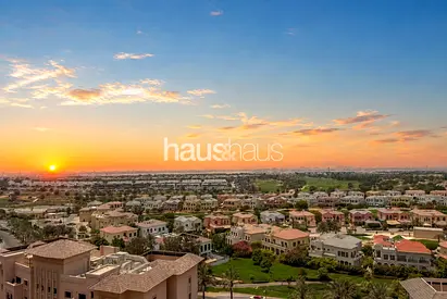 Top floor 2 bed internally facing JGE Golf Course
