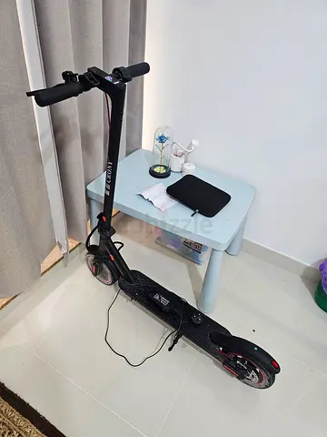 CRONY M365 Foldable Electric Scooter (Escooter)