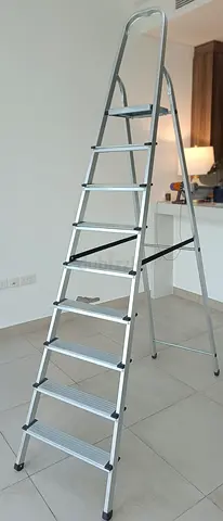 9-step Aluminium Folding Ladder — Great Condition