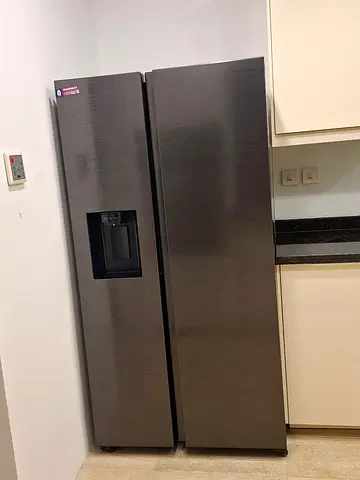 Samsung side by side two door Refrigerator like new condition