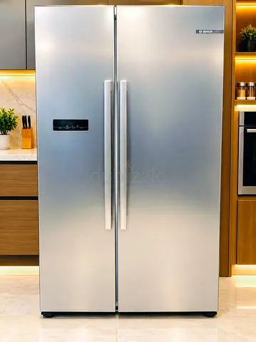Bosch 8th Series side by side refrigerator in great condition