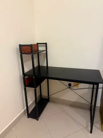 Computer table