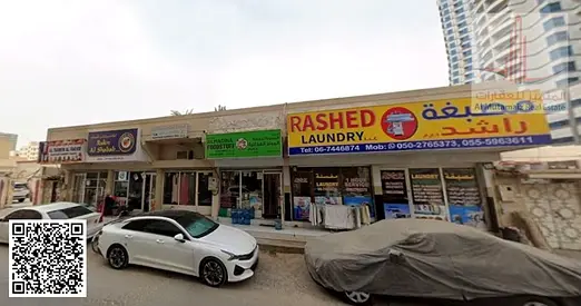 بيت سكني تجاري للبيع في الراشدية 2 عجمان، مساحة 5952 قدمًا، بيتان داخليان و6 محلات، دخل متوقع 200 ألف سنويًا، السعر 2.3 مليون درهم