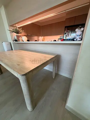 Dining table pottery barn
