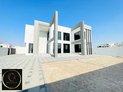 BRAND NEW LUXURIOUS 5 MASTER BEDROOMS MODERN VILLA IN MBZ CITY