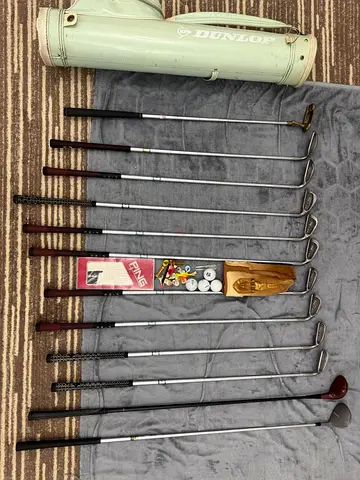 Set of Dunlop Golf Clubs with Bag and Accessories