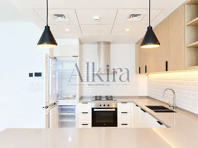 CORNER UNIT | HIGH FLOOR | OPEN VIEW | VACANT