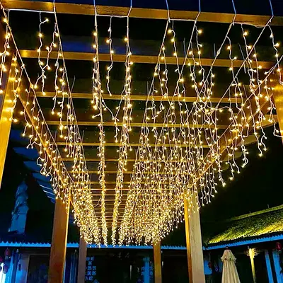 Outdoor Warm White Icicle String Lights - Decorative Fairy Lights (Like New) 10m long 50cm Down