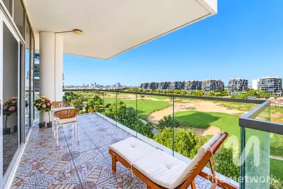 Golf Course View | Fully Upgraded | VOT