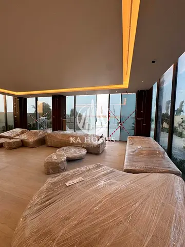🏝️✨ عِش فخامة البحر… وامتلك منزلك في أجمل مكان