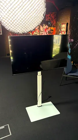 43 inch Hisence TV - Perfect Working Condition