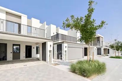 Back To Back | Vacant | Close to Park & Pool