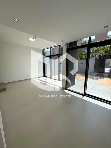 🔥🏡 Golden Opportunity to Own a Townhouse in Sendian Phase!