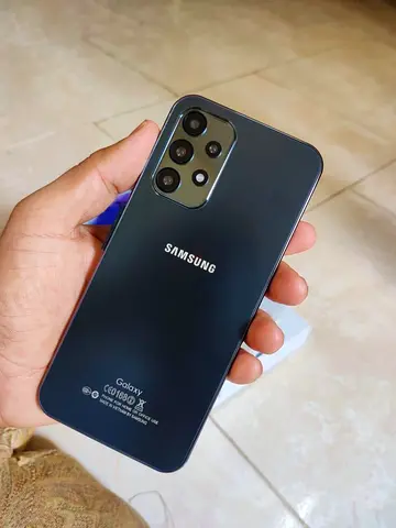 Samsung galaxy A73 256 GB (read the below description this is a warning)