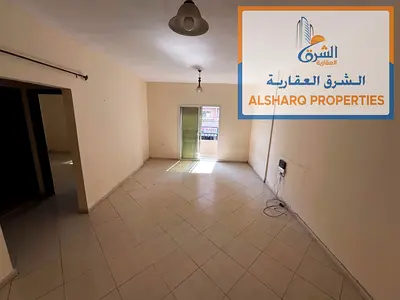 غرفة وصالة _ مساحة كبيرة_ تكييف مركزي_ بالقرب من السفير مول _سهل المخرج للشارقة ودبي