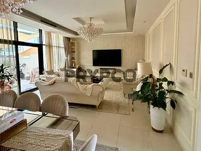 Furnished 4BR Townhouse | Classic View | Prime Location
