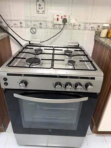 Stainless Steel 4-Burner Gas Cooker with Oven - Good Condition