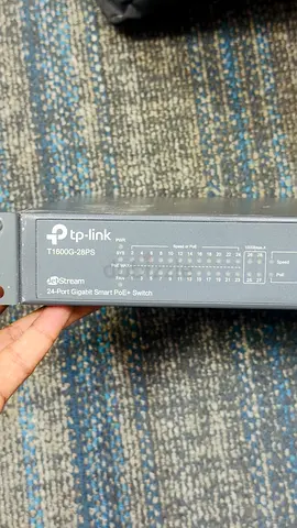 TP-LINK 24-port GB POE