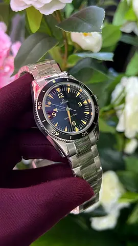 Omega Seamaster 300 Vintage Style Automatic Watch – Black Dial & Stainless Steel Bracelet