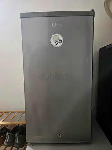 Midea Portable Fridge