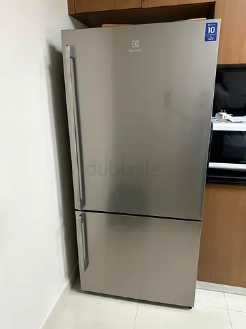 Electrolux 2-Door Bottom Freezer Refrigerator 529L Stainless Steel, Excellent Condition-