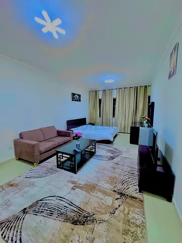Fully furnished cozy nit & clean master room with attached washer available in Hamdan near WTC Mall