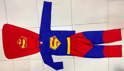 Children's Superman Costume - Complete Outfit with Cape (Size not specified)