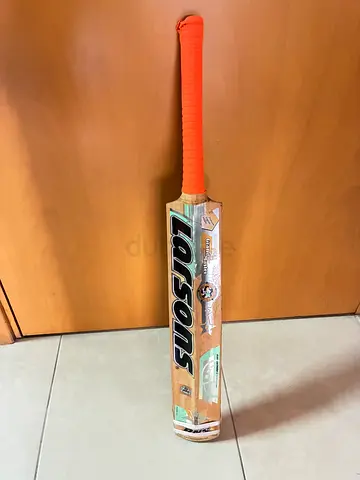 Premium English willow Larsons Cricket Bat with Orange Grip - Used