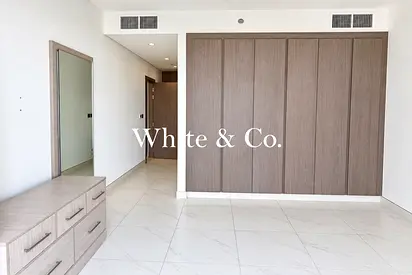 Lagoon View | Modern Finish | Gym Access