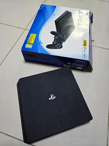 PS4 Slim