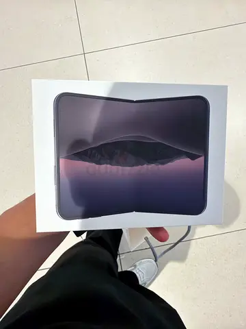 iPhone duo 256 night sky available now