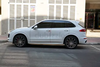 Porsche Cayenne Turbo 2016 GCC Specs