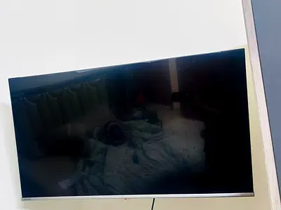 TOSHIBA 40” TV LESS THAN YEAR USED