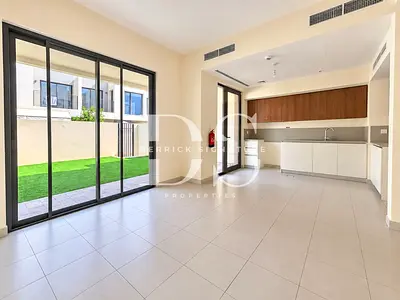 3BR Townhouse | Landscaped | Vacant | Top Location