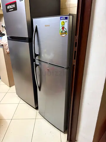 Geepas Good condition double-door refrigerator with top freezer - stainless finish