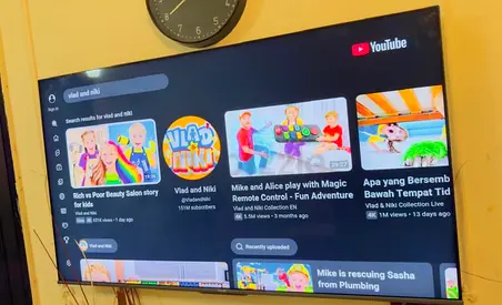 65 inch Smart LED TV in good condition