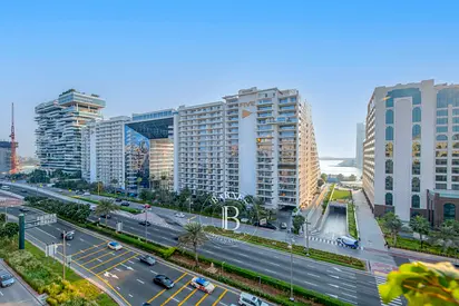 High Floor | 2 Beds | 1887 Sq Ft | Immaculate