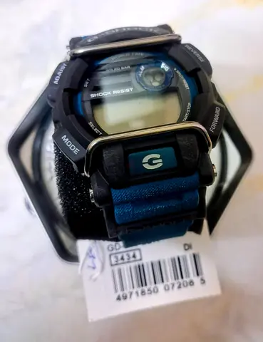 Casio G-Shock GD-400-2DR Watch – Unworn Boxed Set with Tags & Tin