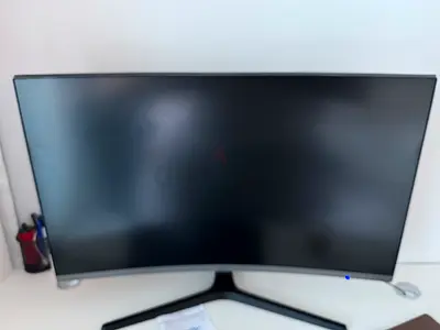 Curved 27-inch Monitor - Slim Bezels, Excellent Condition