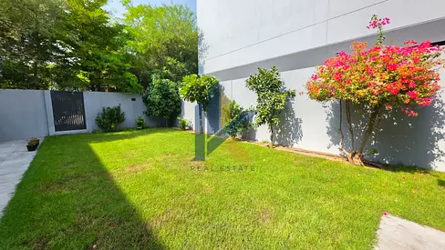 5 BHK STAND ALONE VILLA WITH PRIVATE POOL READY Garden