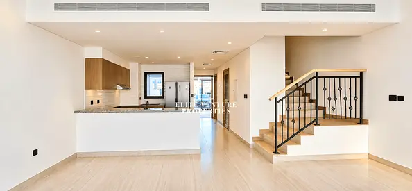 MID UNIT | READY | PREMIUM 5 BED TH