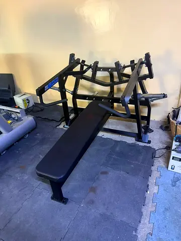 Plate-loaded Chest Press / Incline Chest Machine with Bench - Used