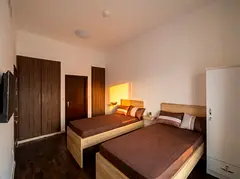 Luxurious Master Room in Prime Location DSO | All bills-Inclusive | Pool & Gym Access