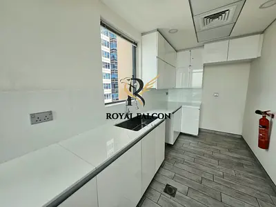 ROYAL STABLE VIEW| VACANT| UNFURNISHED