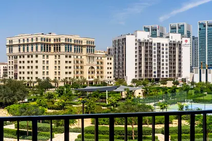MODERN UNIT | EXCELLENT AMENITIES | COMMUNITY VIEW