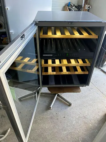 Liebherr Built-in dual zone temperature Wine Fridge