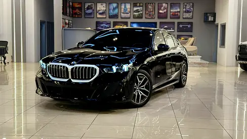BMW 5-Series 520i M kit 2025 Korean Specs