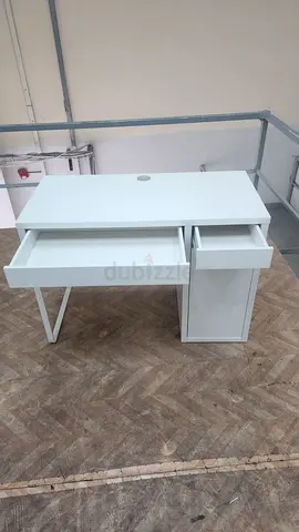 Ikea Computer Desk available in perfect condition