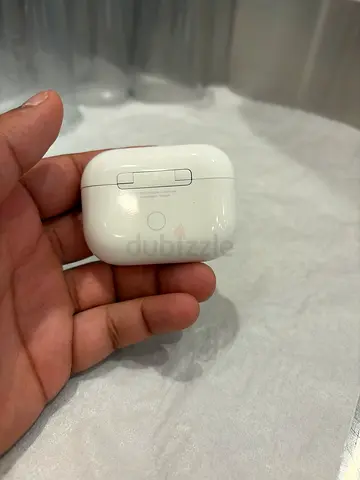 Apple AirPods Pro (2nd gen) wireless charging case and Left Earbud only- Good condition